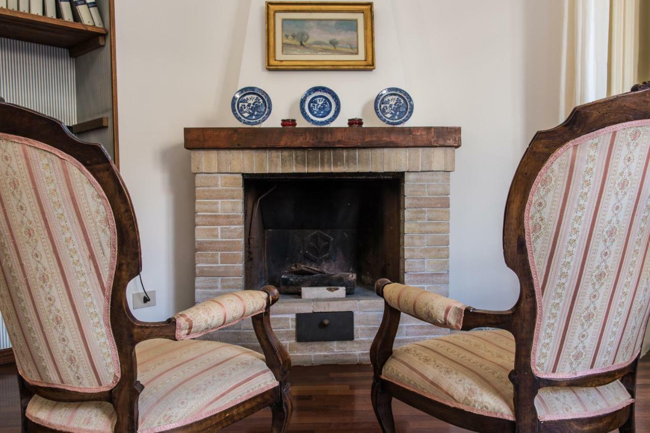 Appartamento Palazzo Pace Al Cassaro ปาแลร์โม ภายนอก รูปภาพ