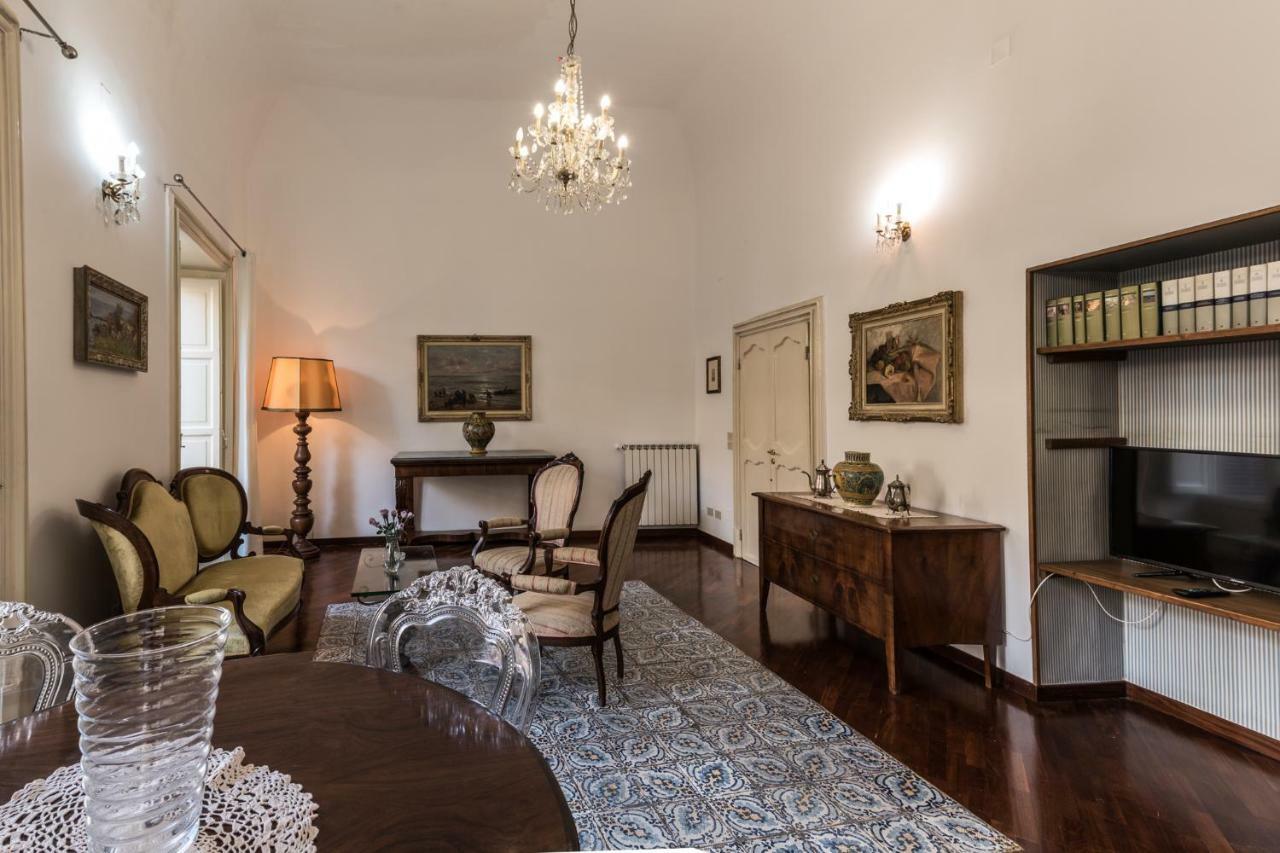Appartamento Palazzo Pace Al Cassaro ปาแลร์โม ภายนอก รูปภาพ