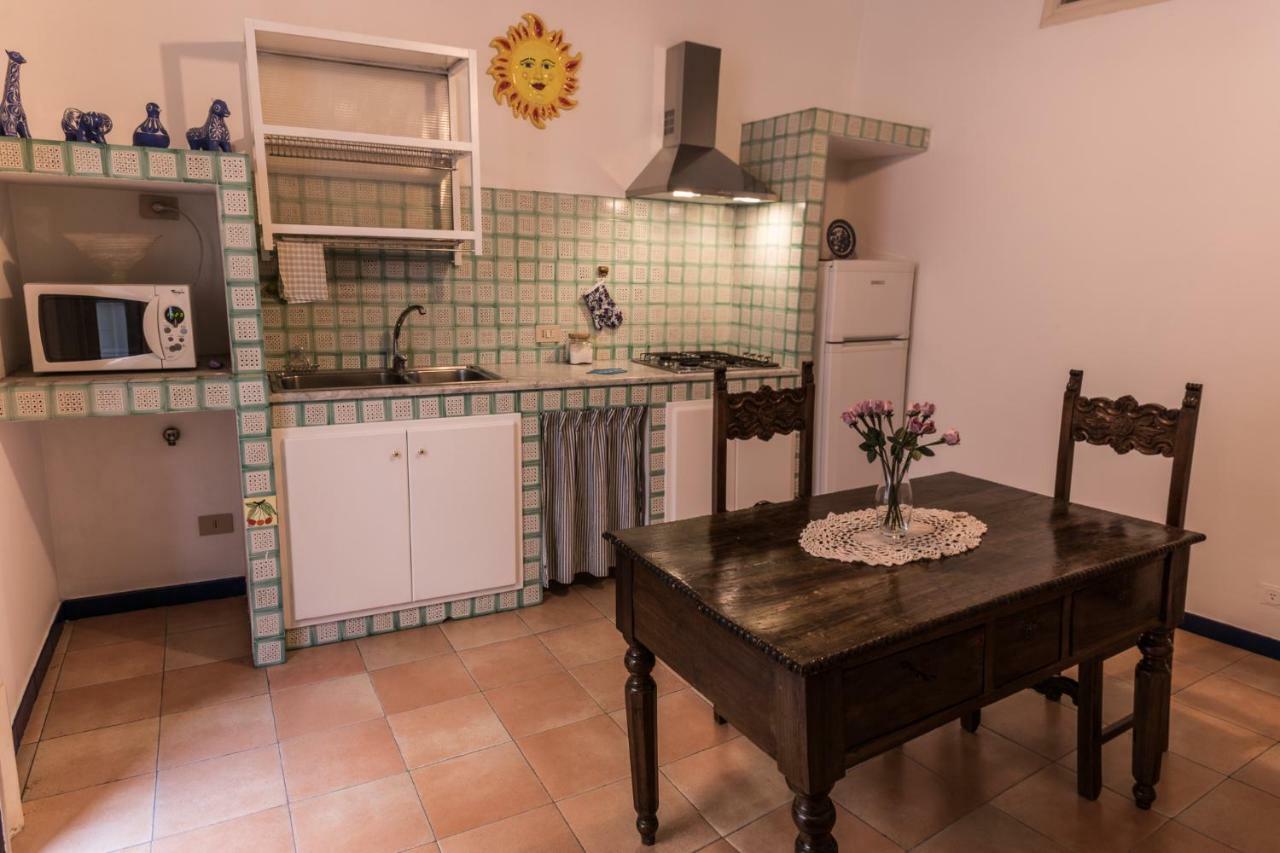 Appartamento Palazzo Pace Al Cassaro ปาแลร์โม ภายนอก รูปภาพ