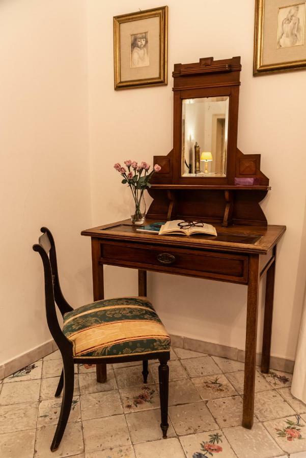 Appartamento Palazzo Pace Al Cassaro ปาแลร์โม ภายนอก รูปภาพ